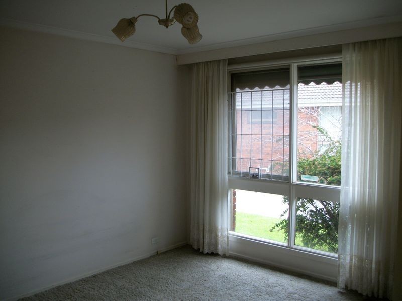 2/24 Prahran Grove, Elsternwick VIC 3185