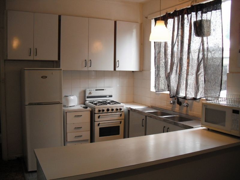 11/30 Balaclava Road, St Kilda East VIC 3183