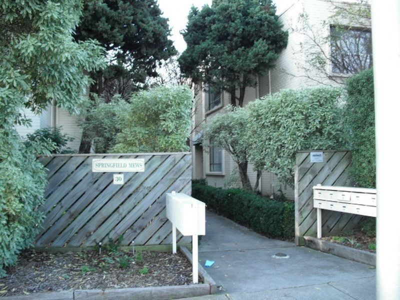 11/30 Balaclava Road, St Kilda East VIC 3183