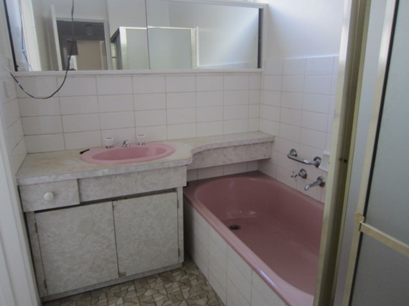 2/31 Holroyd Avenue, St Kilda East VIC 3183