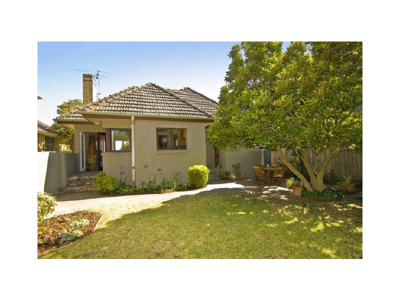 16 Norman Street, Mckinnon VIC 3204