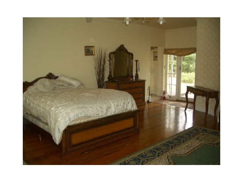 80 Baden Powell Drive, Mount Eliza VIC 3930