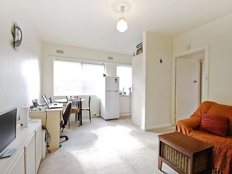 2/131 Grange Road, Glen Huntly VIC 3163