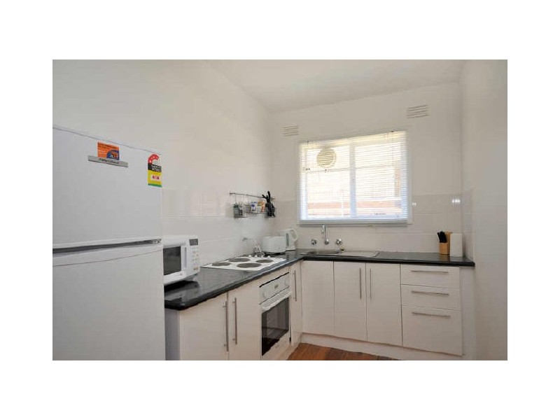 4/28 Eumeralla Road, Caulfield South VIC 3162