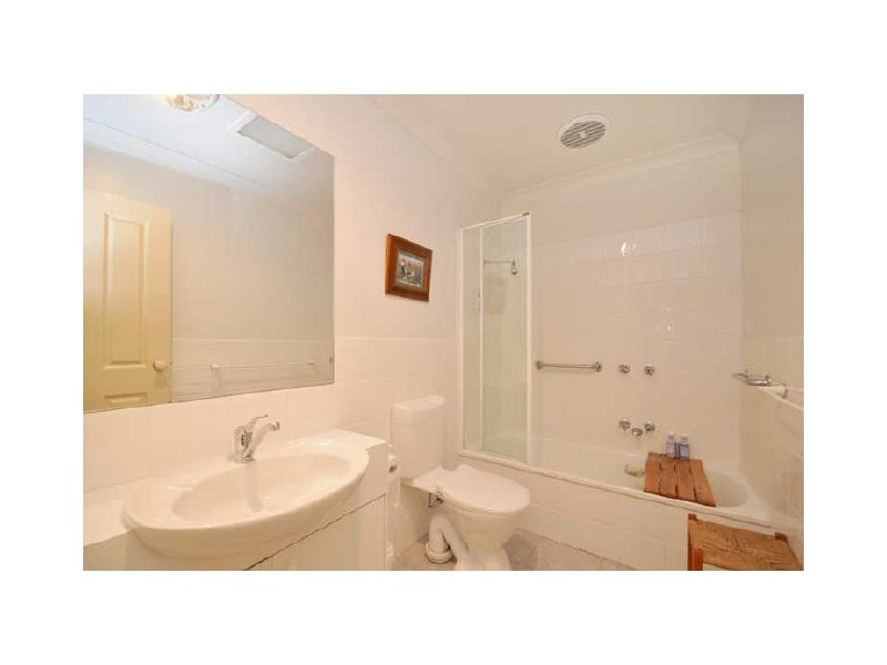 2/234 Booran Road, Ormond VIC 3204