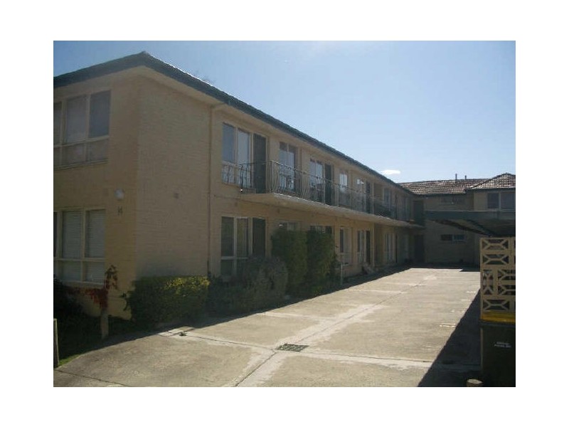 2/14 Walsh Street, Ormond VIC 3204