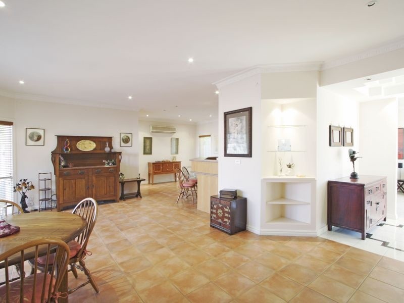 2/10 Scotts St, Bentleigh VIC 3204