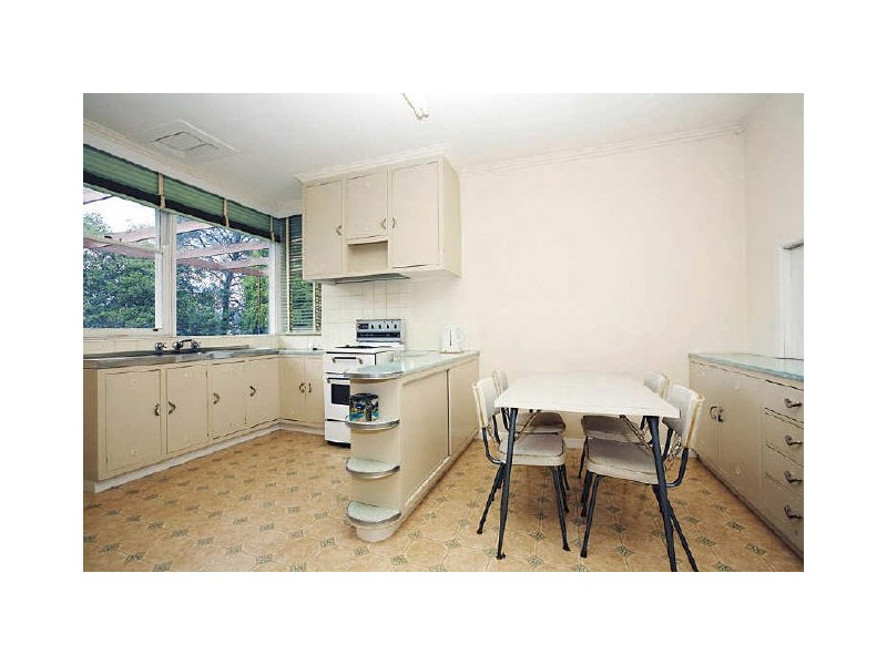 61 Dempster Ave, Balwyn North VIC 3104