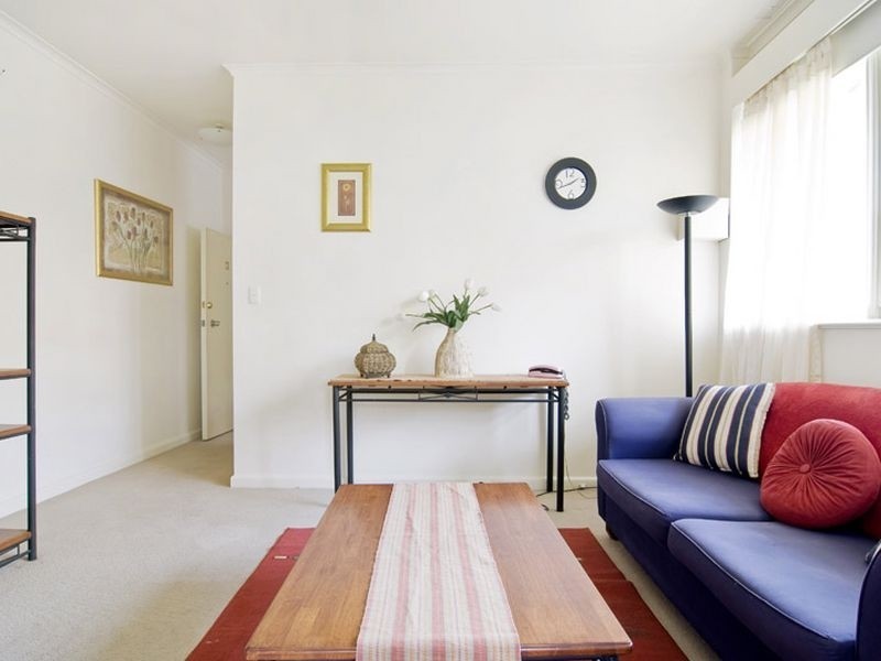 12/7 Scott St, Elwood VIC 3184