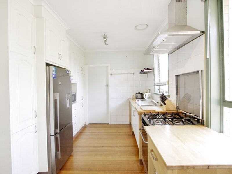 78 Bernard St, Cheltenham VIC 3192