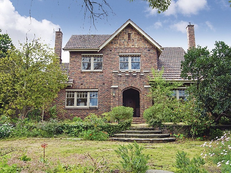 8 Waiora Rd, Caulfield North VIC 3161