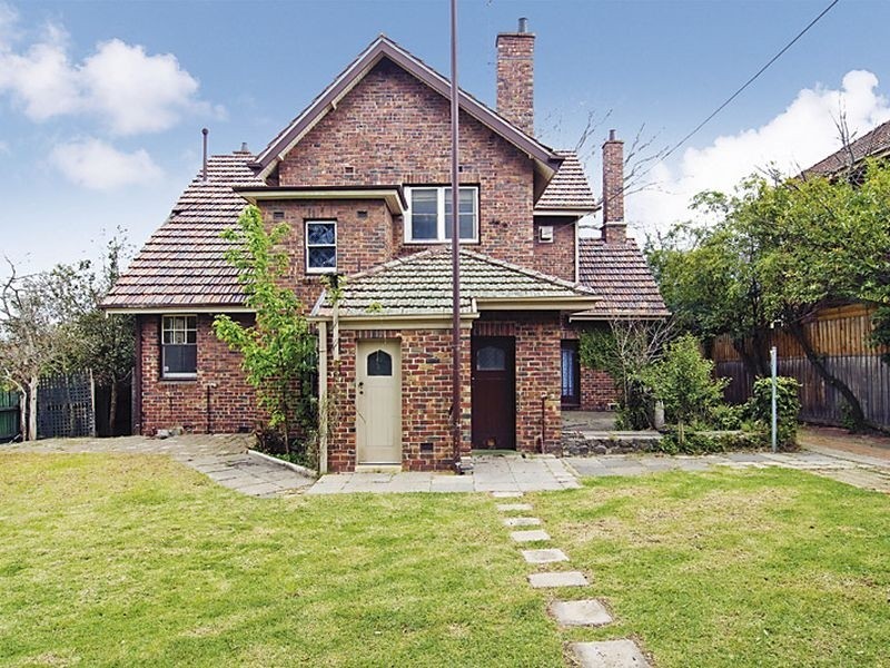 8 Waiora Rd, Caulfield North VIC 3161