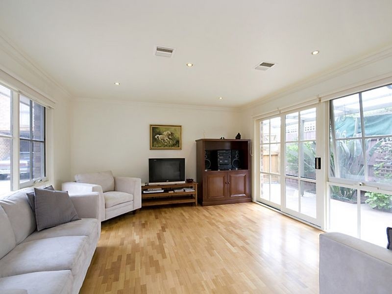 4/34 Mernda Ave, Carnegie VIC 3163