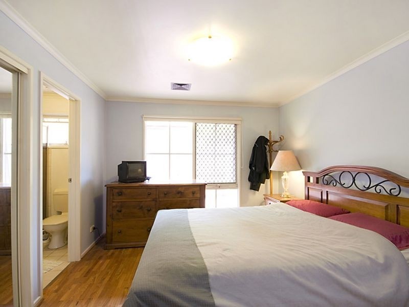 4/34 Mernda Ave, Carnegie VIC 3163