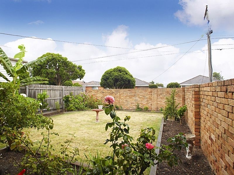 16 Pyne St, Caulfield VIC 3162