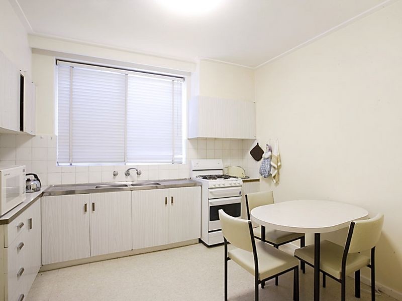 1-4/8 Nyora St, Malvern East VIC 3145