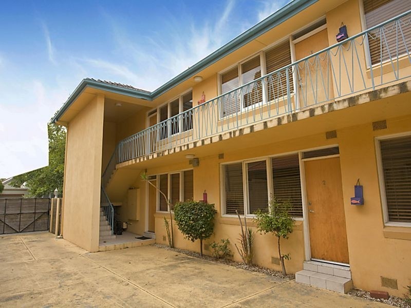 2/46 Foam St, Elwood VIC 3184