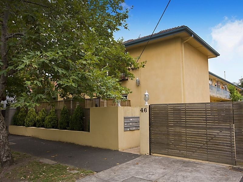 2/46 Foam St, Elwood VIC 3184