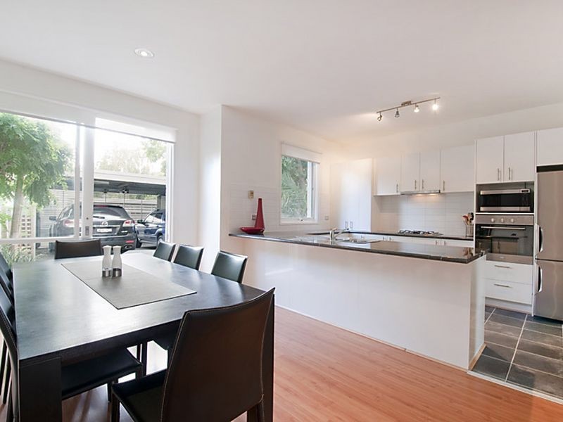2/18 Payne St, Caulfield North VIC 3161