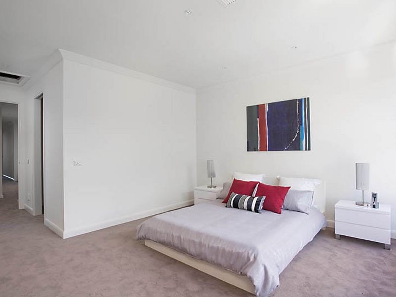 13b Emma Street, Caulfield South VIC 3162