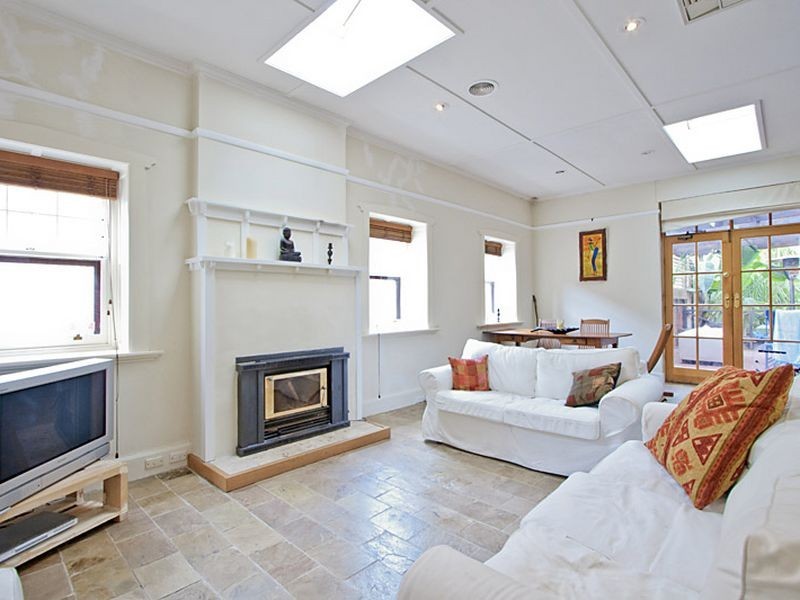 18 Foam Street, Elwood VIC 3184