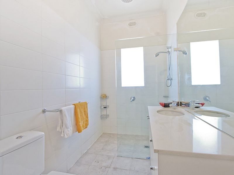 18 Foam Street, Elwood VIC 3184