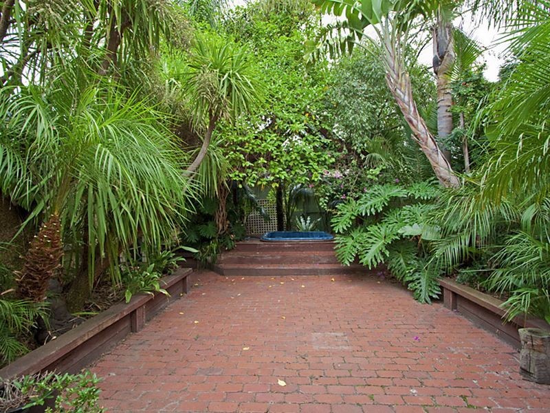 18 Foam Street, Elwood VIC 3184