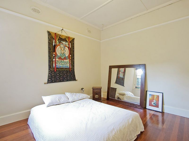 18 Foam Street, Elwood VIC 3184