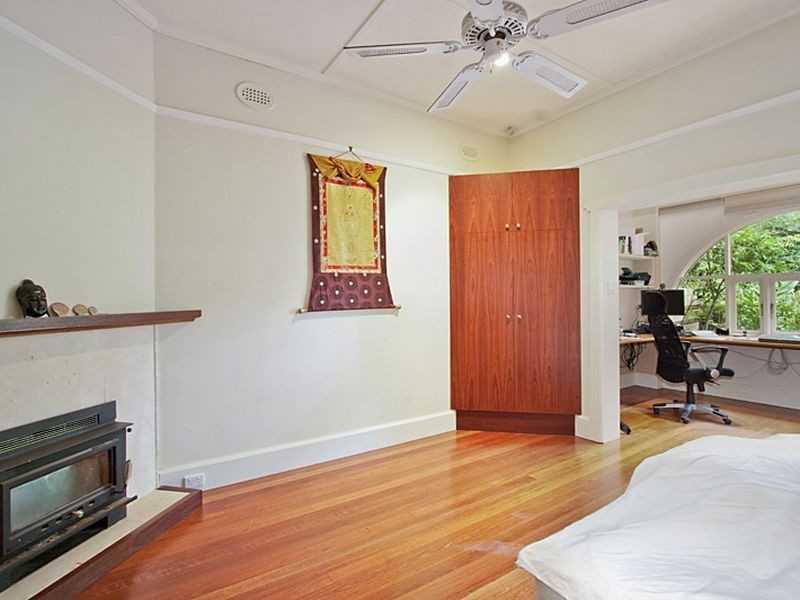 18 Foam Street, Elwood VIC 3184
