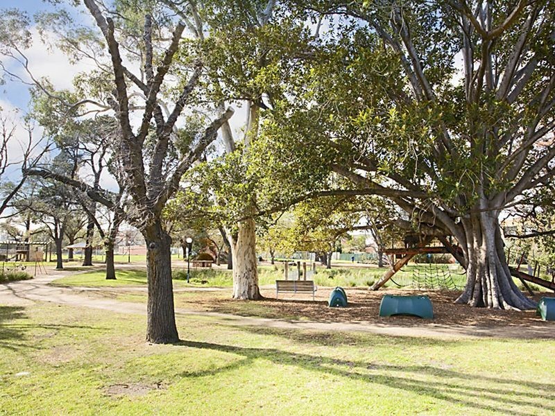 8/75 Westbury Street, St Kilda East VIC 3183