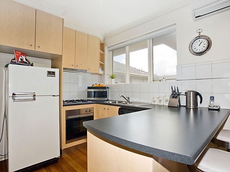 8/17 Masters Street, Caulfield VIC 3162