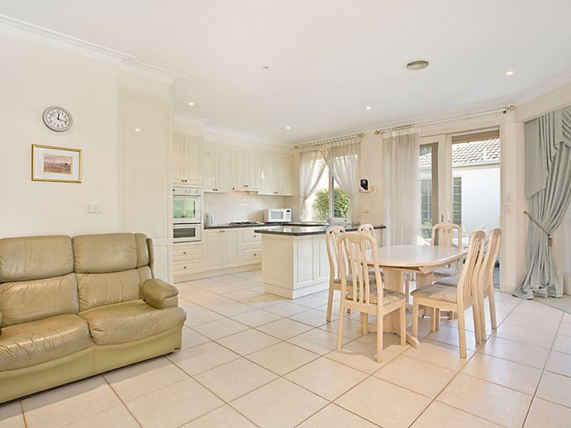 21b Webb Street, Caulfield VIC 3162