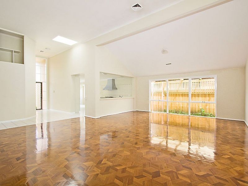 4 Maxwell Grove, Caulfield VIC 3162