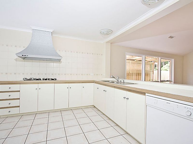 4 Maxwell Grove, Caulfield VIC 3162