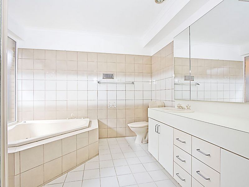 4 Maxwell Grove, Caulfield VIC 3162