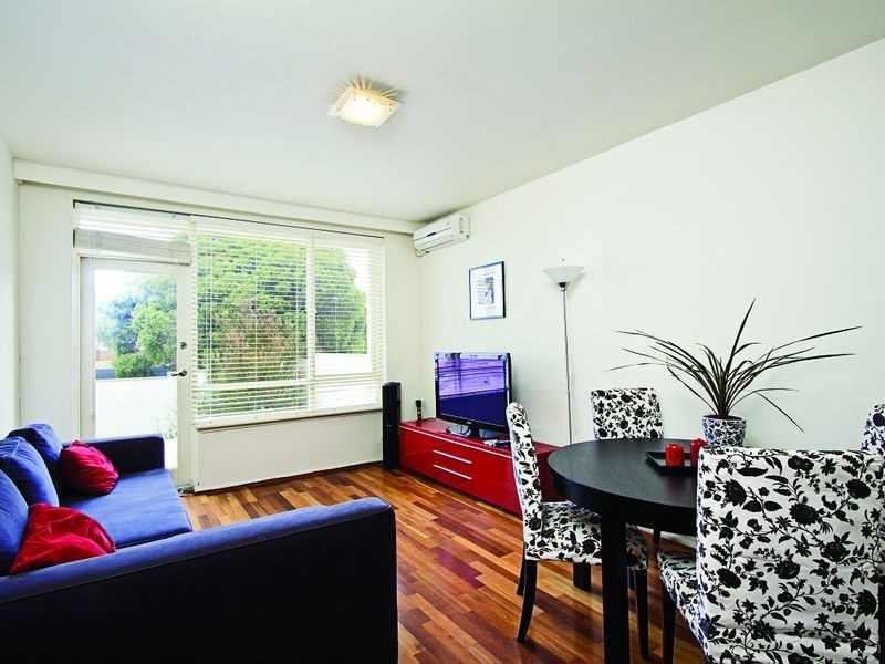 1/2a Bokhara Rd, Caulfield South VIC 3162