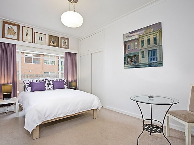 1/5 Norwood Rd, Caulfield North VIC 3161