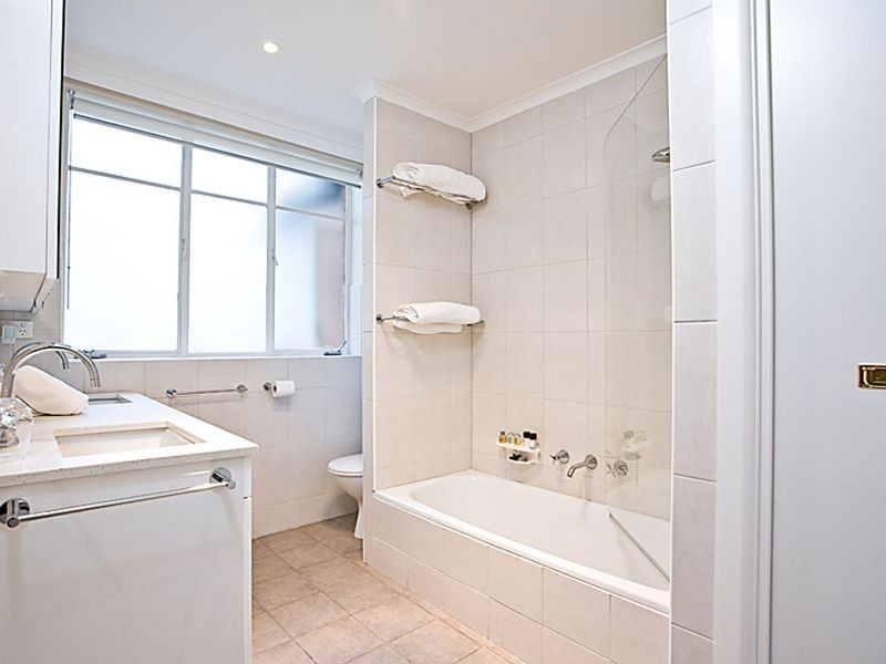 1/5 Norwood Rd, Caulfield North VIC 3161