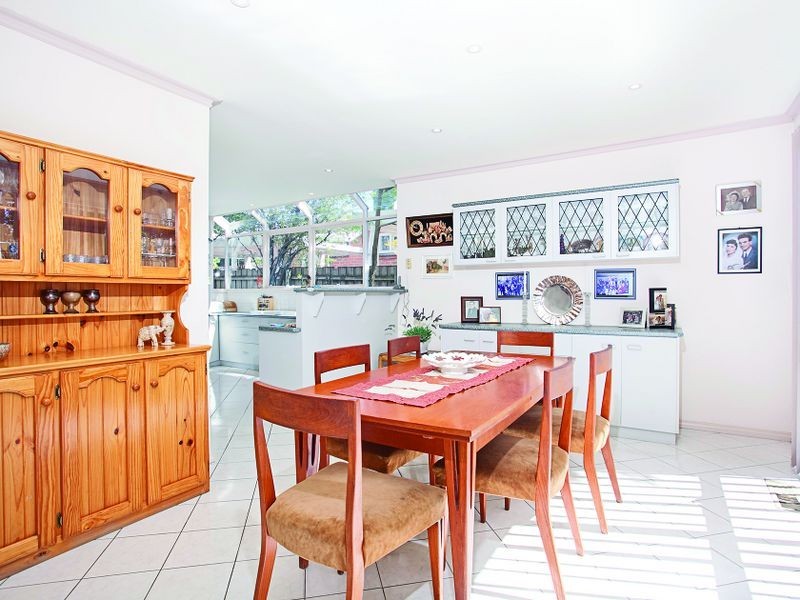 6 Mimosa Road, Carnegie VIC 3163