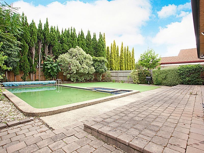 6 Maxwell Grove, Caulfield VIC 3162