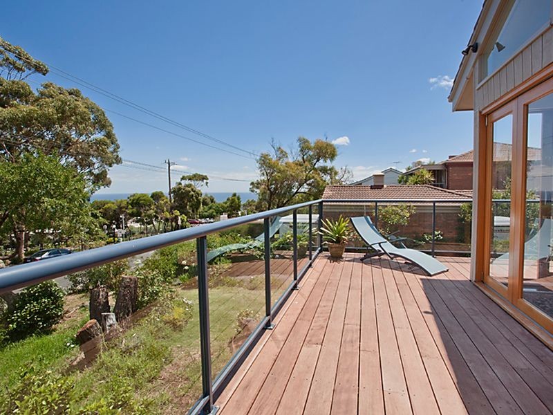 51 Kunyung Rd, Mount Eliza VIC 3930