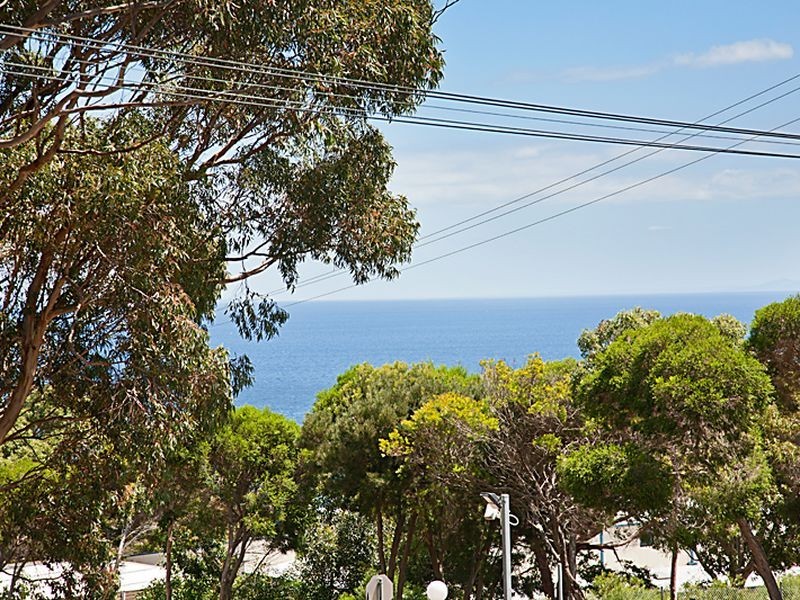 51 Kunyung Rd, Mount Eliza VIC 3930