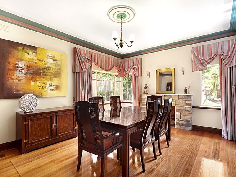 15 Lorrean Avenue, Brighton East VIC 3187