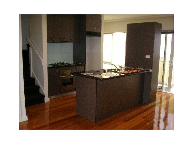 2/15 Albion Street, St Kilda East VIC 3183