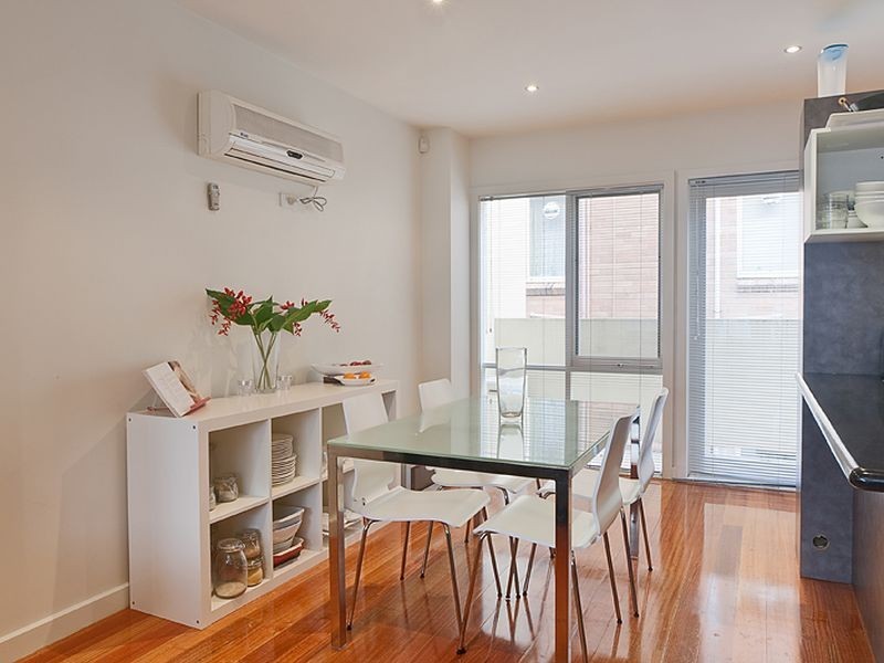 2/15 Albion Street, St Kilda East VIC 3183