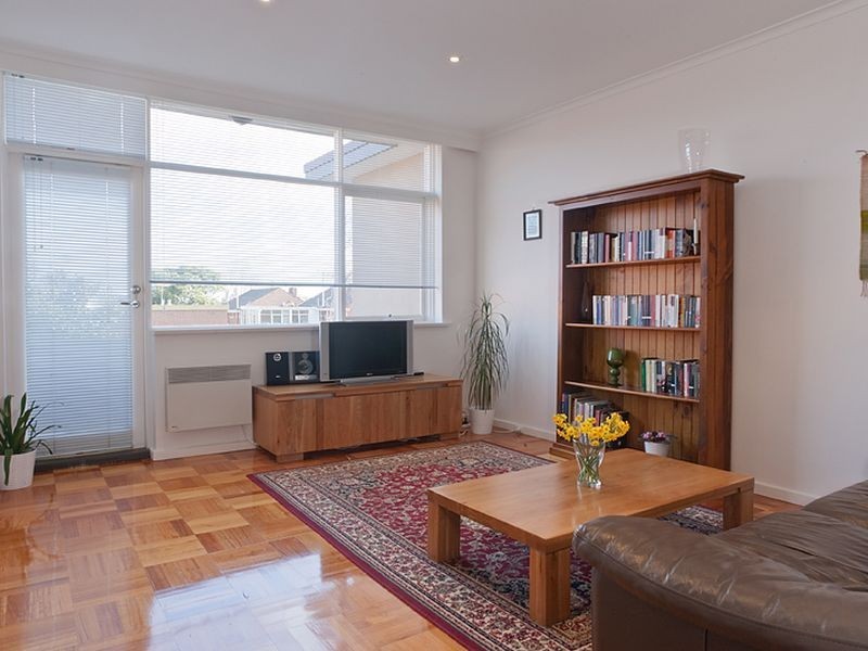 6/56 Narong Road, Caulfield North VIC 3161