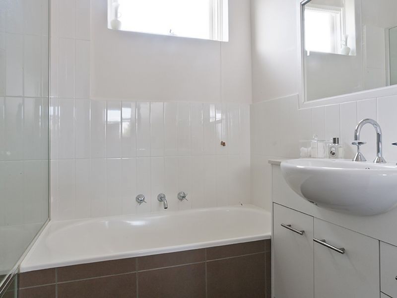 6/56 Narong Road, Caulfield North VIC 3161