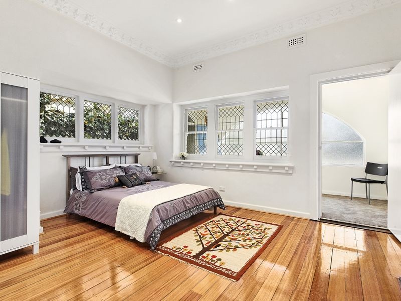 352 Dandenong Road, St Kilda East VIC 3183