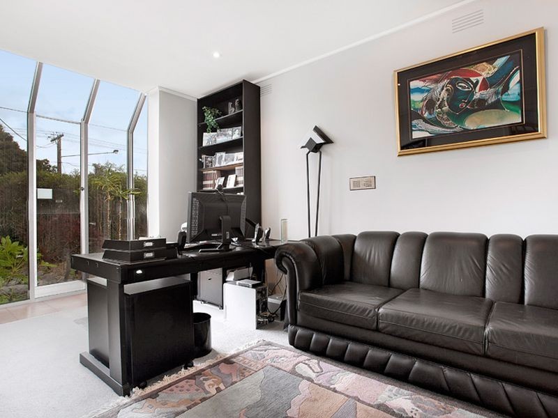 10 Maxwell Grove, Caulfield VIC 3162