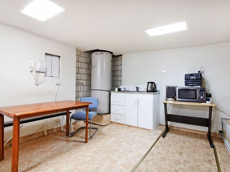 2/3 Olive Grove, Keysborough VIC 3173
